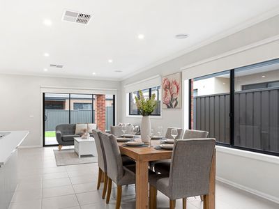 16 Maroon Street, Tarneit