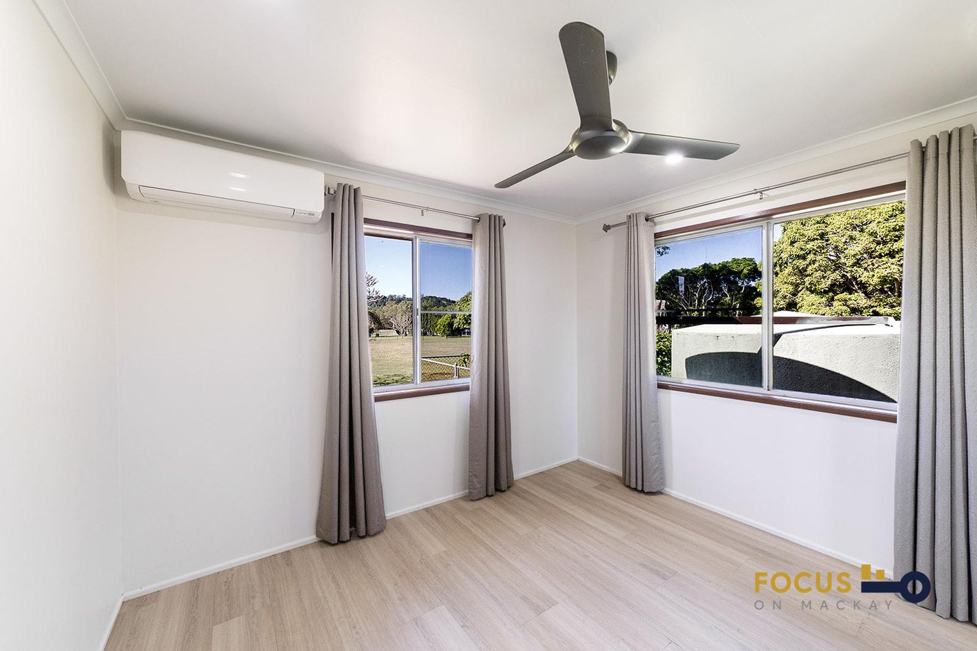 126 Beach Rd, Sarina