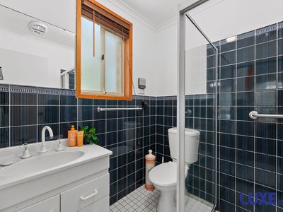 16 Gratton Place , Isaacs