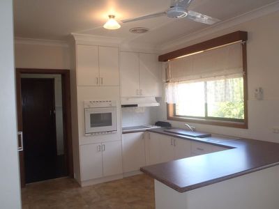 2 Keane Avenue, Dubbo