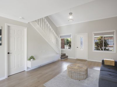 2 / 54 Pur Pur Avenue, Lake Illawarra