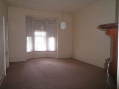 1 / 272 Latrobe Terrace, Newtown