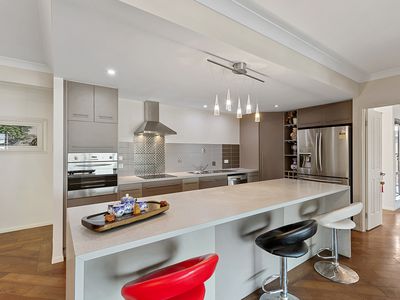 27 Pelling Close, Kanimbla