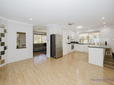 44 Stradbroke Gardens, Ridgewood