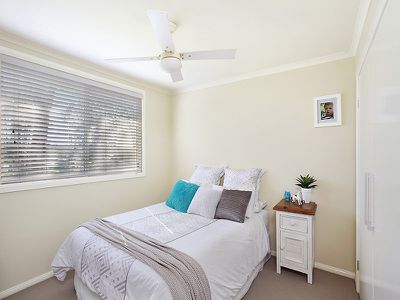 2 Lake View Ave, Brightwaters