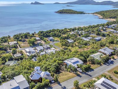 5 Blackcurrant Drive, Hideaway Bay