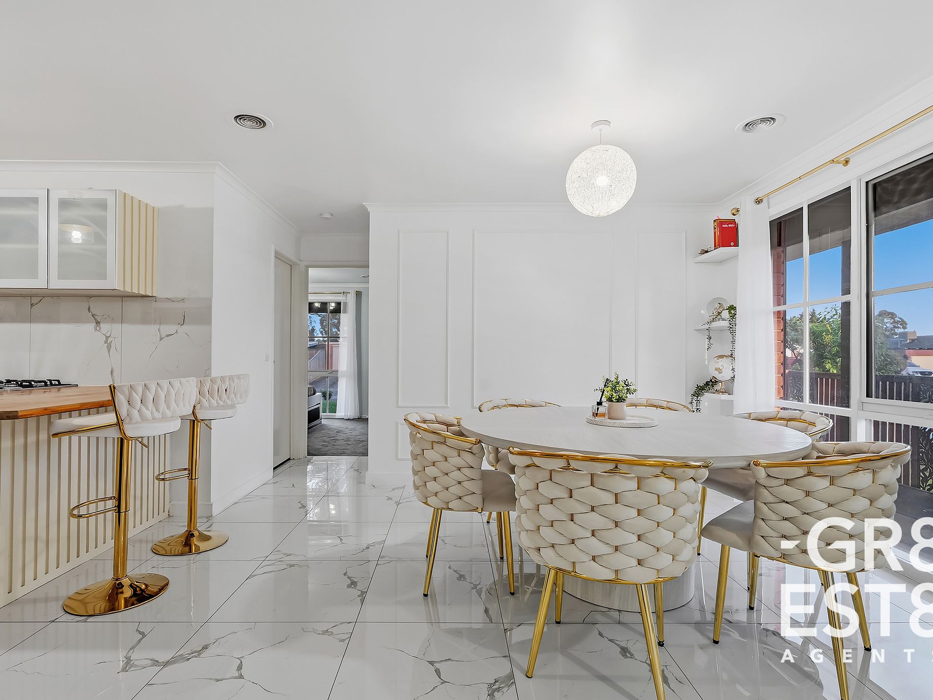 27 Lansell Drive, Cranbourne North