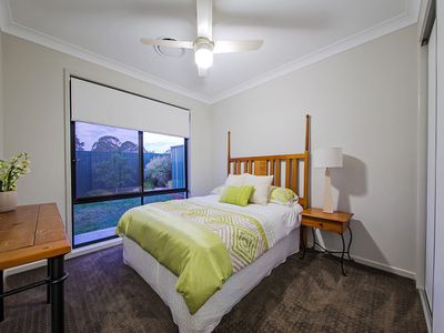 7 Amalia St, Birkdale