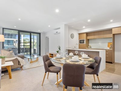 81 / 172 Railway Parade, West Leederville