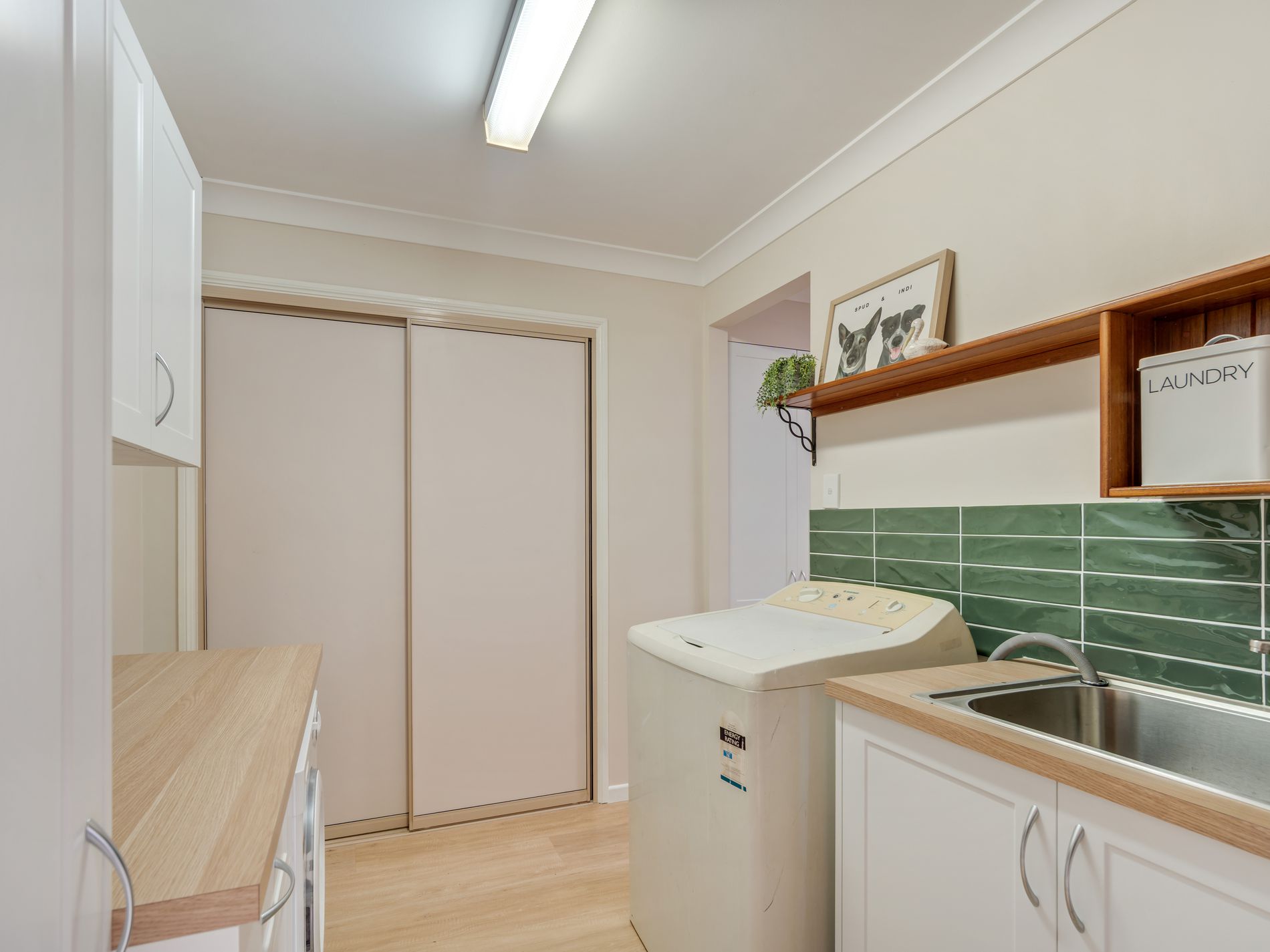 83 Gibraltar Road, Rangewood