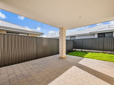 7 Barnevelder Bend, Southern River
