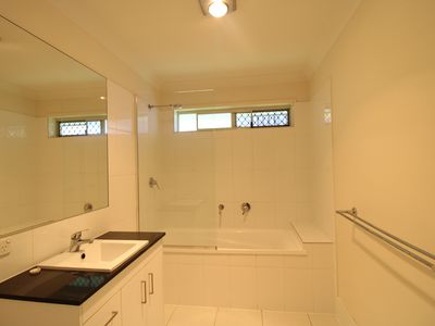 1 / 23 Apple Berry Avenue, Coomera