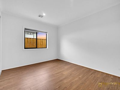 3 Akron Street, Manor Lakes