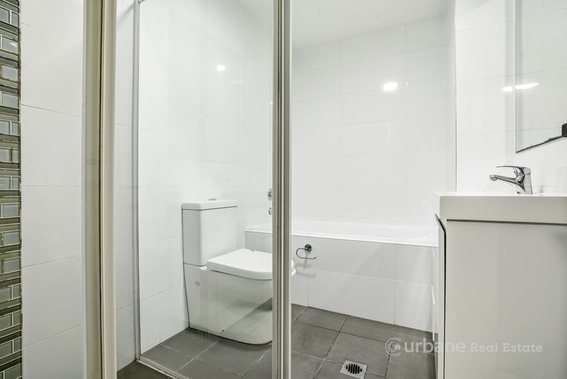 11 / 24 Mons Road, Westmead
