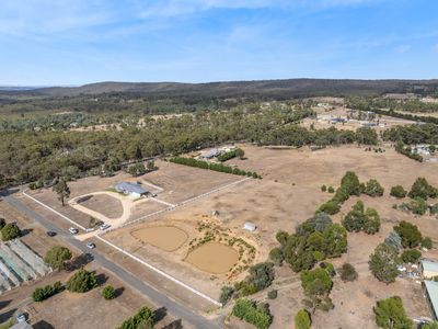 9 Hamilton Court, Heathcote