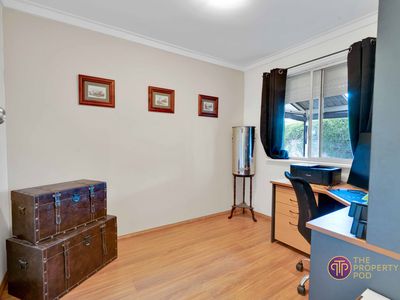 10 Kettering Way, Huntingdale