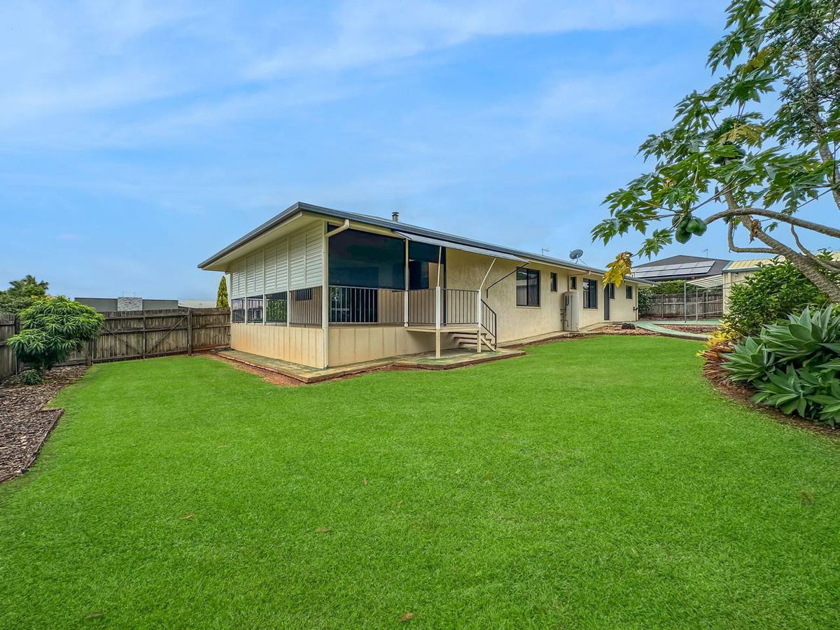 7 Waller Street, Atherton