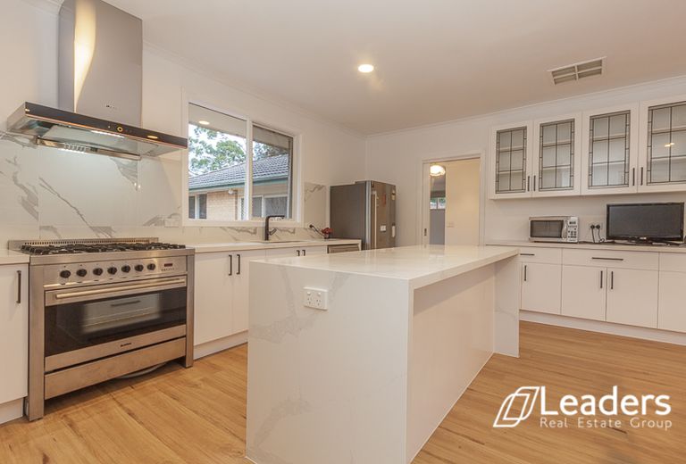 14 Knaith Road, Ringwood East