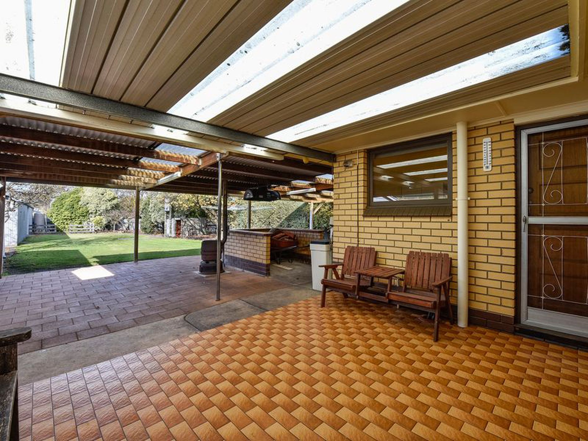 17 White Street, Millicent