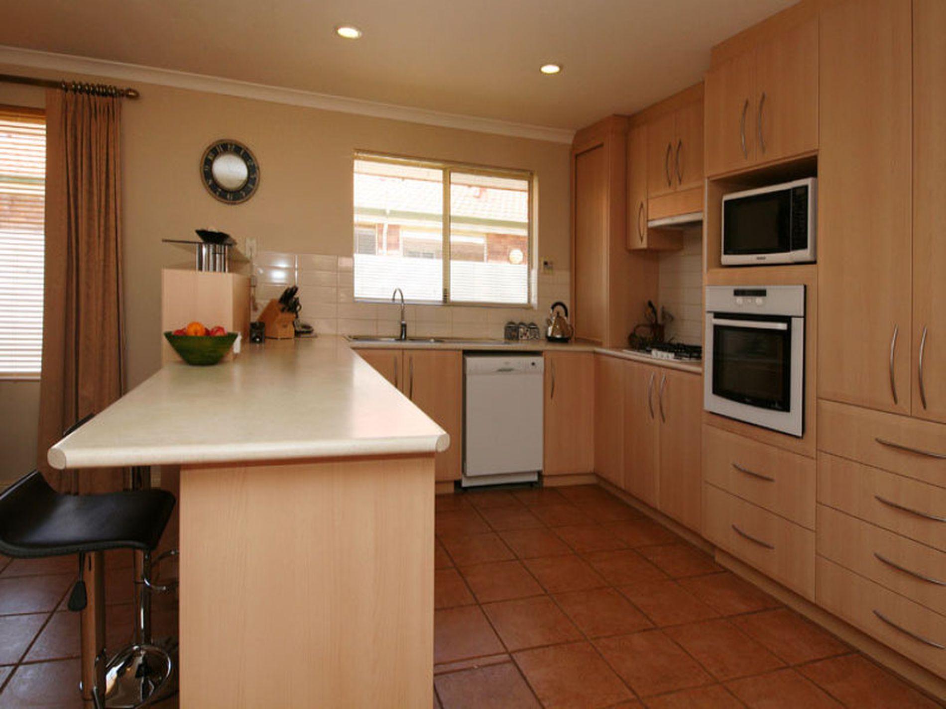 33 Bates Drive, Kalgoorlie