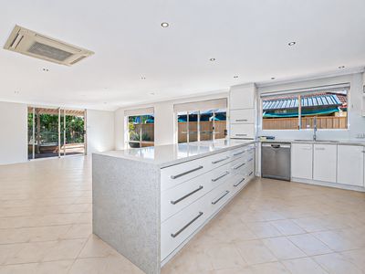 5 Alpina Bend, Canning Vale