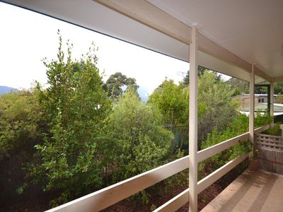 2 Omeo Court , Tawonga South