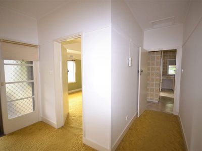14 Mountain Avenue , Mount Beauty