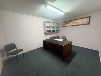 27 CROWN STREET, Tamworth