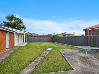 24 Helen Street, Warilla