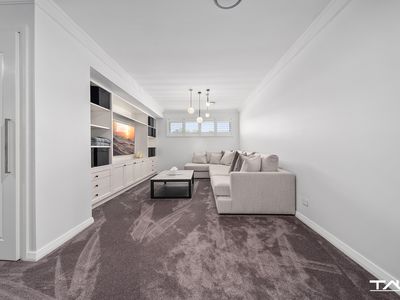 180 Forestwood Drive, Glenmore Park