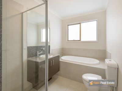 22 Harvard Street, Cranbourne West