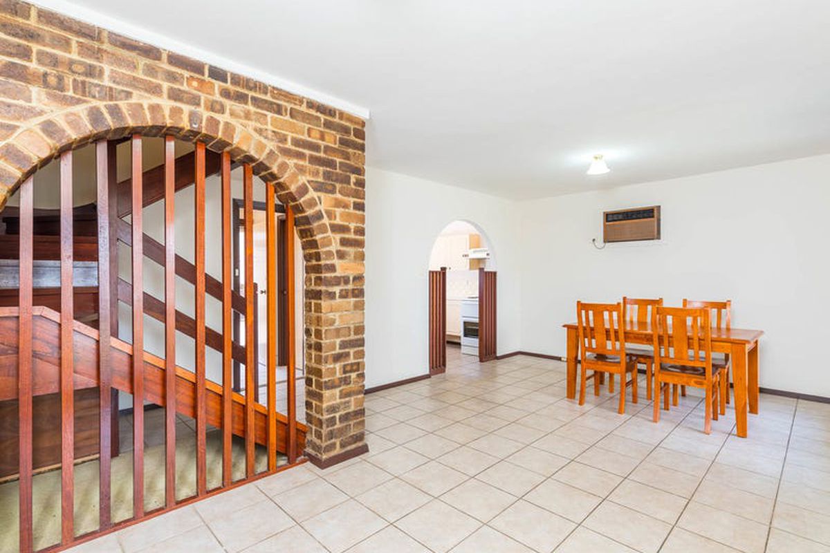 4 / 20 Alston Avenue, Como