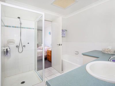27 / 9 Maroochy Waters Drive, Maroochydore