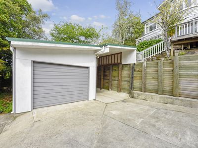 32 Locking Street, Nelson South