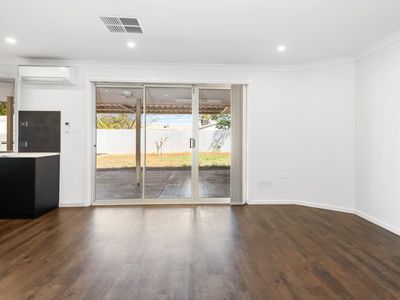 3 Holroyd Way, Boulder