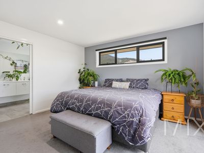 332 Gillies Road, Granton