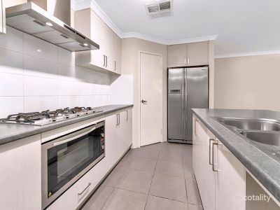 8 Gilba Place, Maida Vale