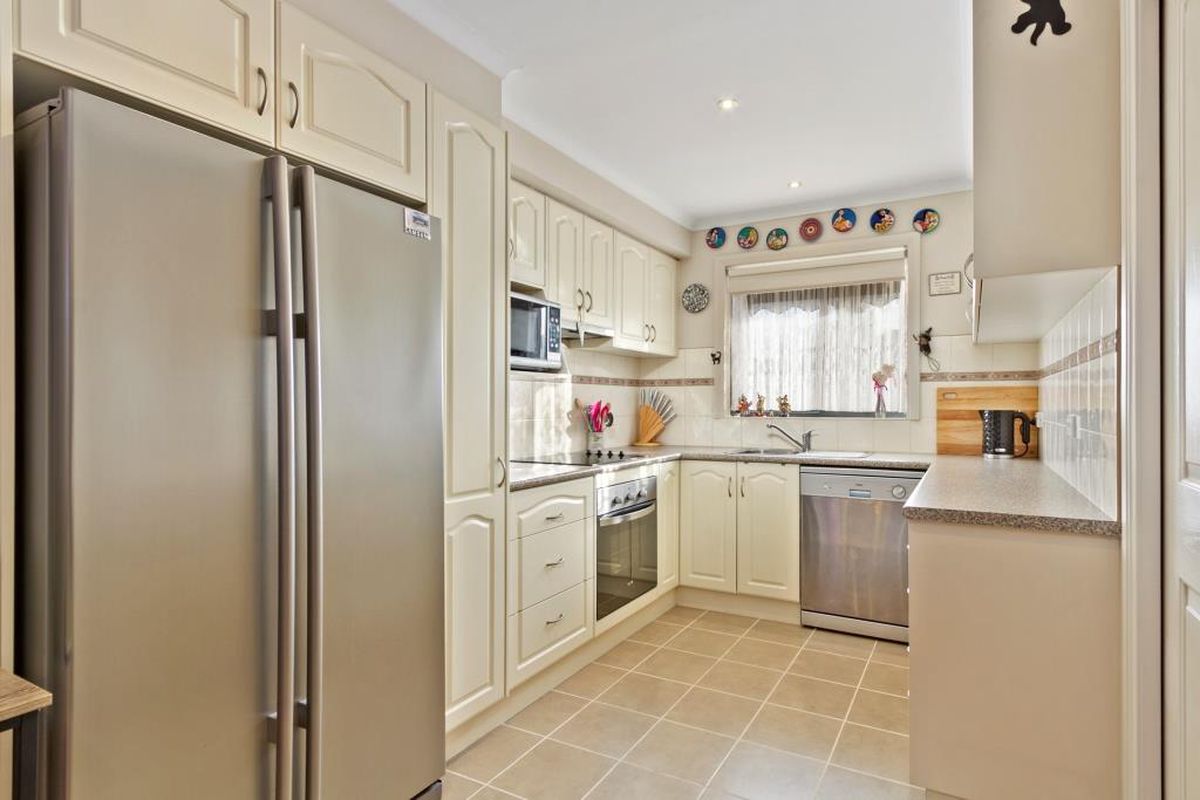 27 Greenacres / 5353 Princes Highway , Traralgon Rennie Property Sales