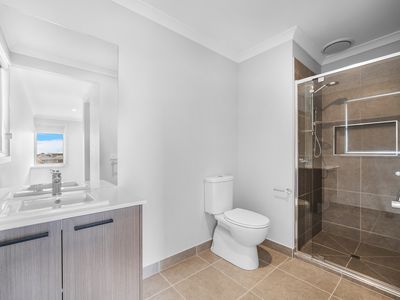 11 Winfred Drive, Mambourin