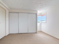 22 / 10 Grand Parade, Kawana Island