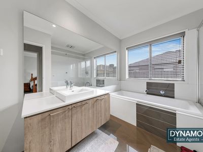 482 Brookfield Boulevard, Mickleham