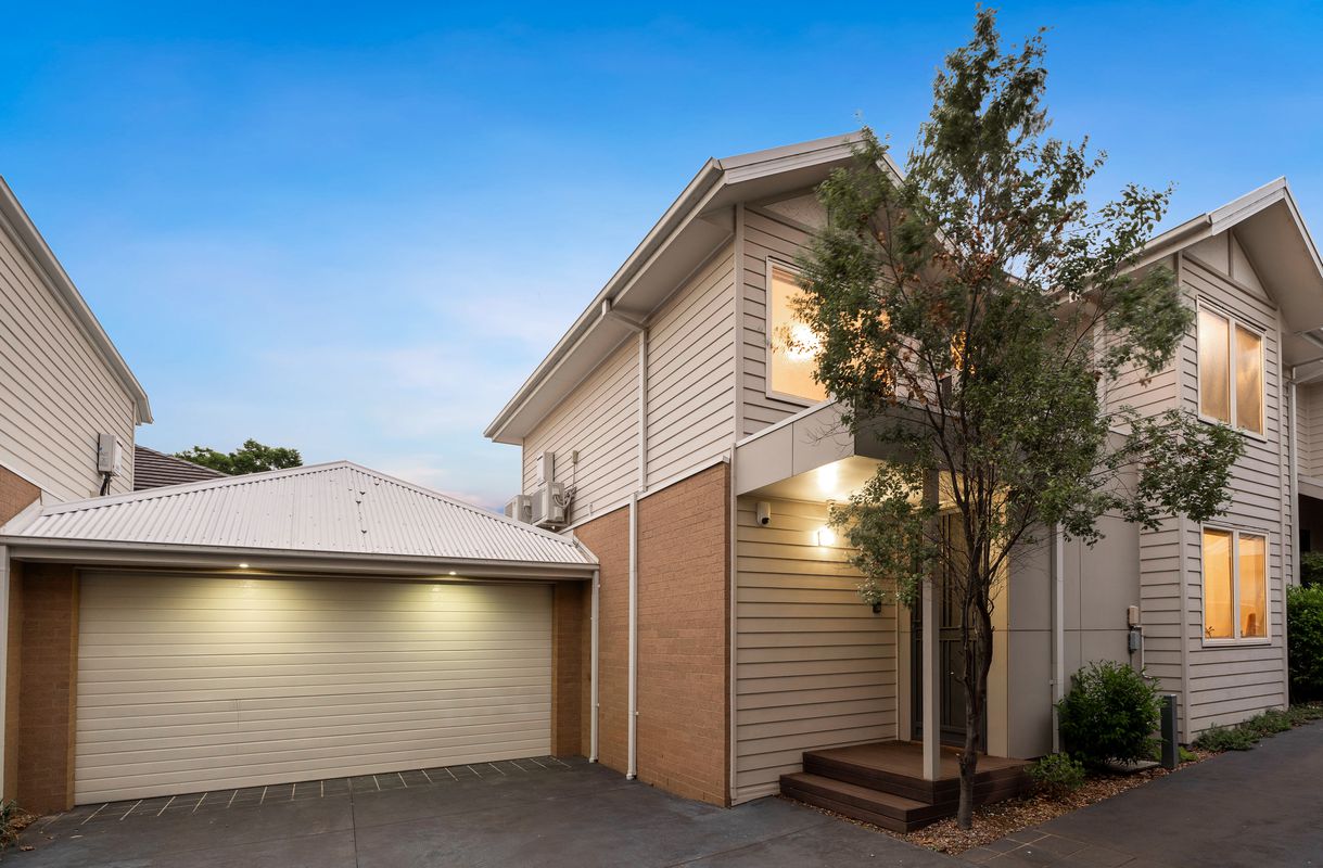 2 / 158 Spencer Street, Essendon