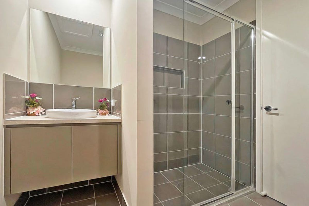 4A Ewing Loop, Oran Park
