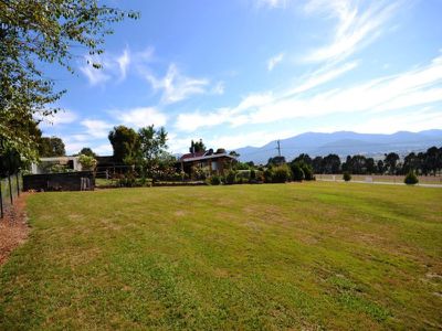 85 Kiewa Valley Highway, Tawonga South
