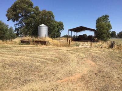 445 Up River Road, Carlyle