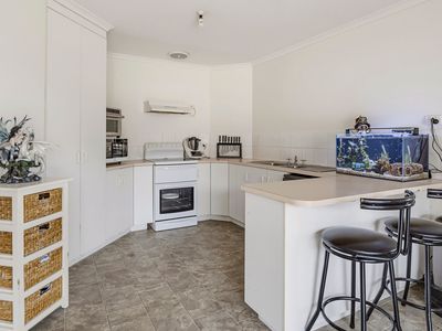 11 Lesdelle Street, Claremont