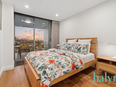602 / 21 Bow River Crescent, Burswood
