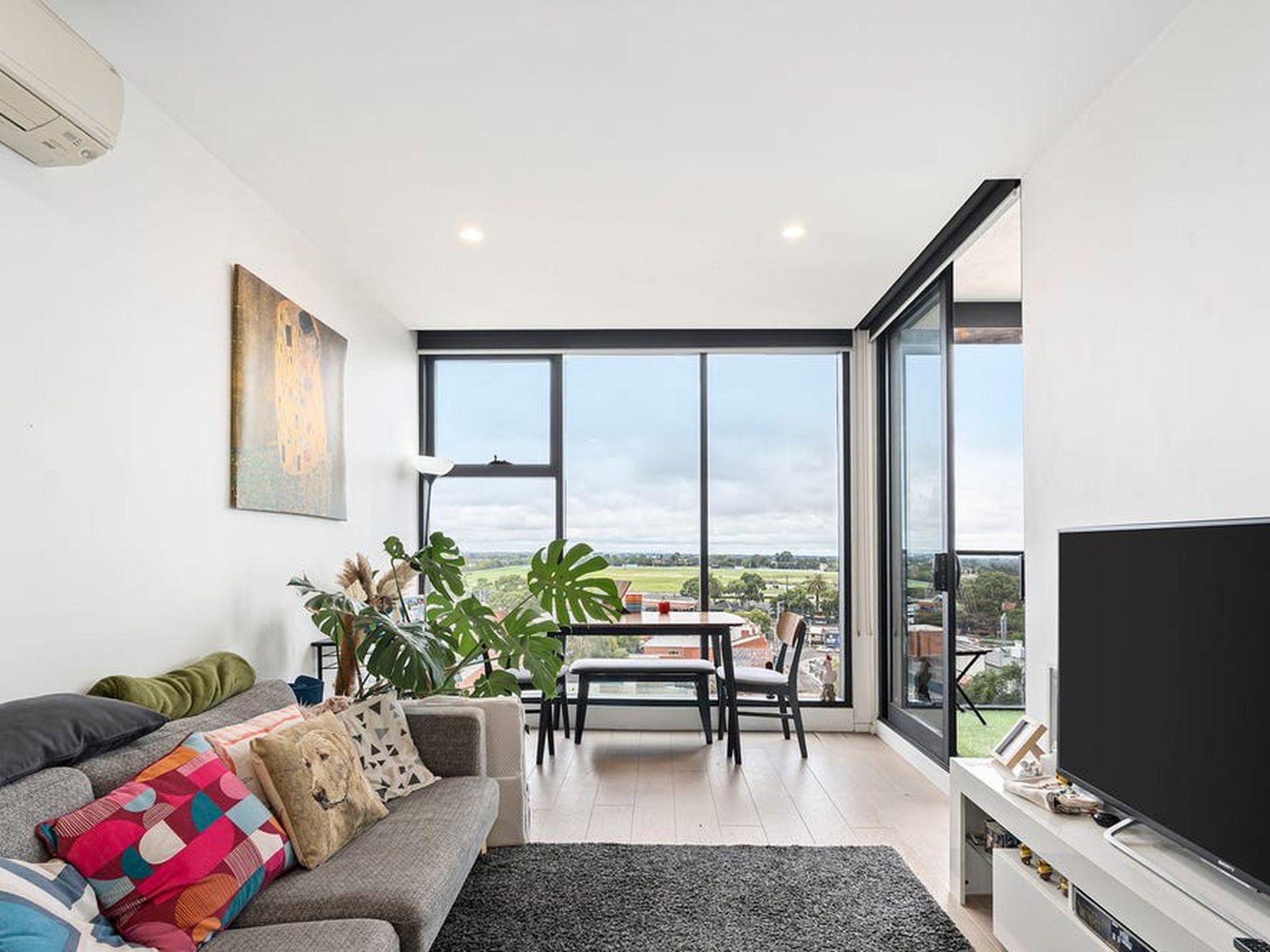 704a / 1 Finch Street, Malvern East