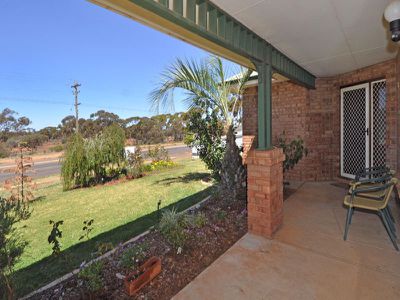 24 Nankiville Road, Hannans