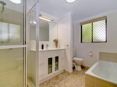 4 / 37 Carlingford Road, Epping